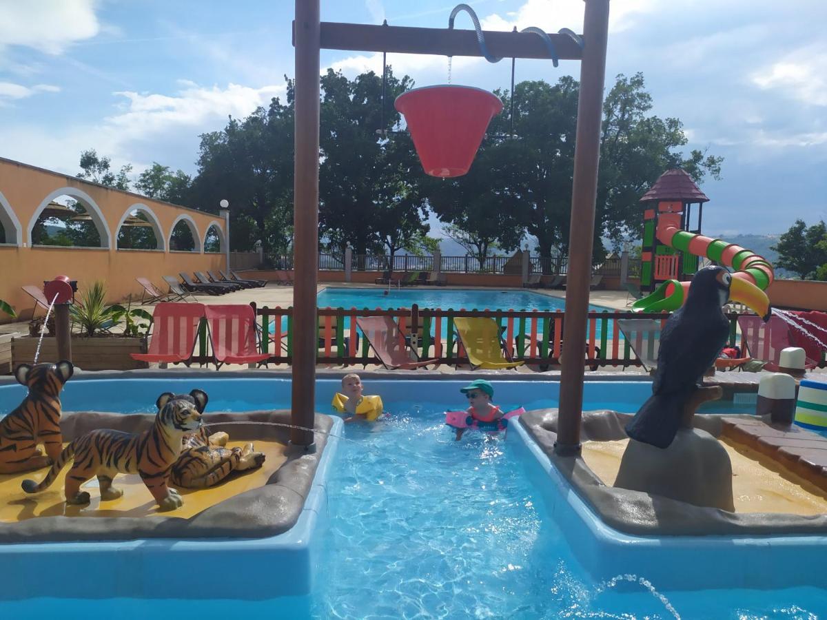 Camping Domaine De Senaud Albon Ngoại thất bức ảnh