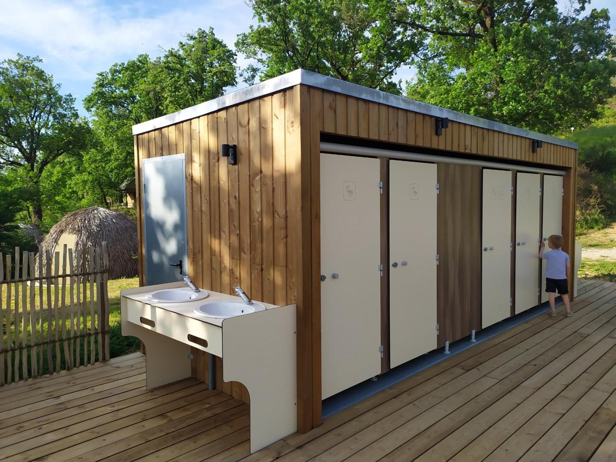 Camping Domaine De Senaud Albon Ngoại thất bức ảnh