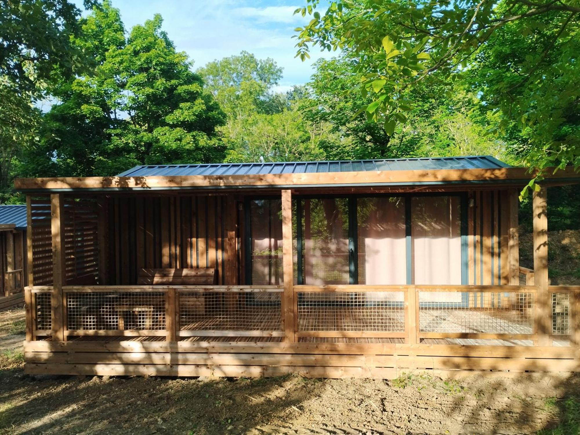 Camping Domaine De Senaud Albon Ngoại thất bức ảnh