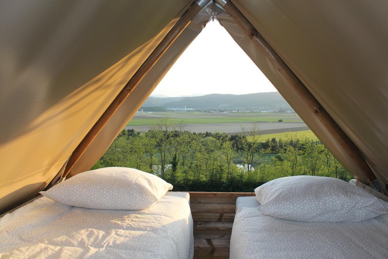 Camping Domaine De Senaud Albon Ngoại thất bức ảnh