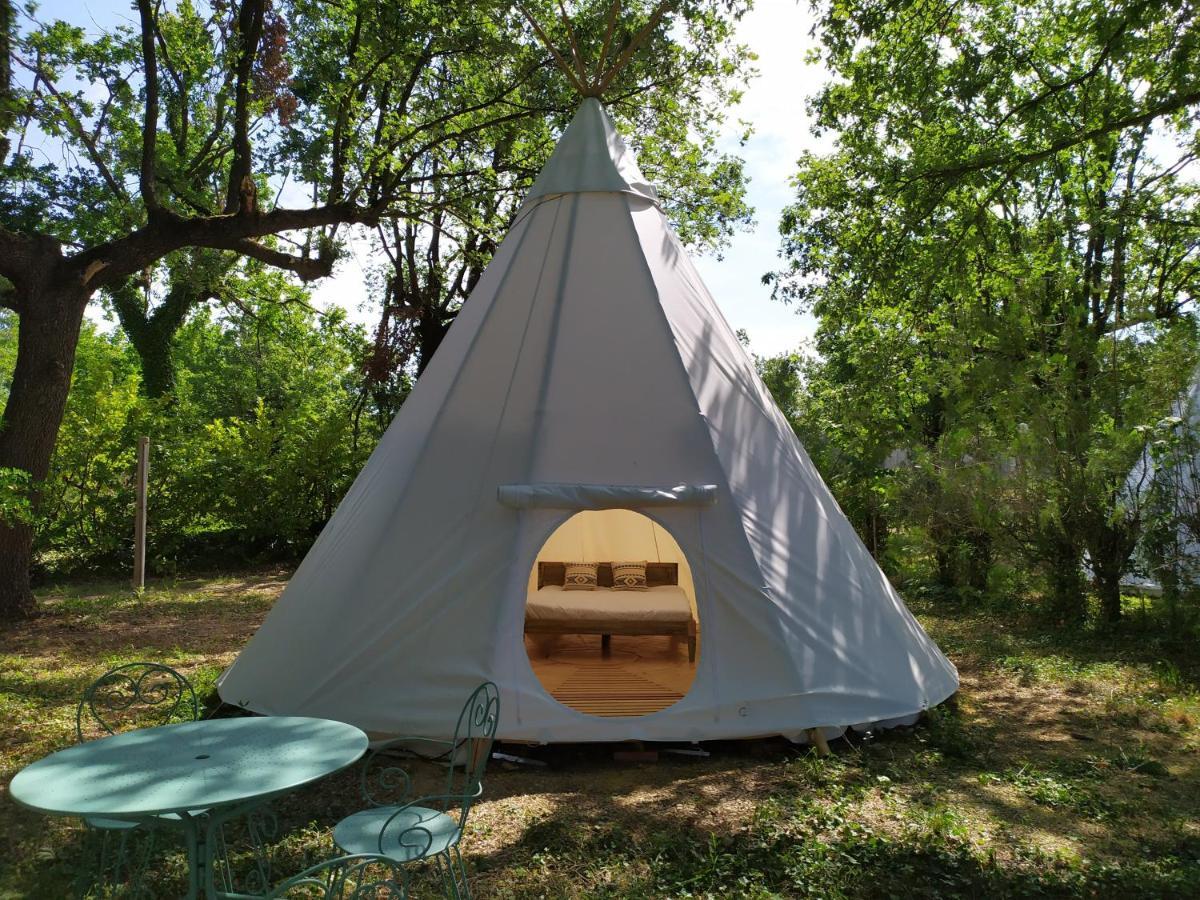 Camping Domaine De Senaud Albon Ngoại thất bức ảnh